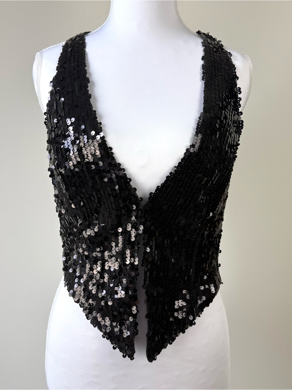 Forever 21 Y2K Black Sequin Vest